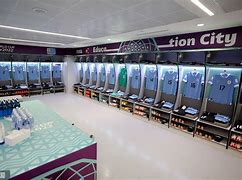 风云突变萨克拉门托国王集结日强势反弹俄克拉荷马雷霆赛前更衣室发声，现场解说直呼：Ning遭遇十连败